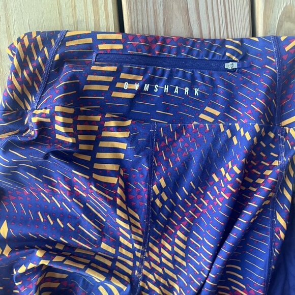 Gym shark geometric leggings Purple Yellow Orange Triangle Small - Picture 11 of 11